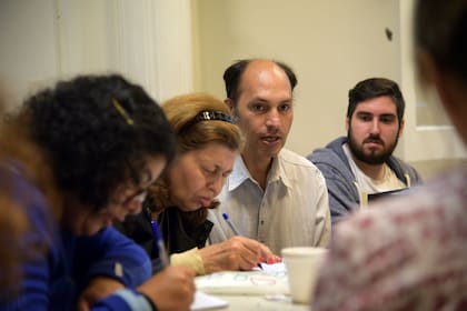 Los espacios de intercambio entre pares cumplen un rol importante en algunos tratamientos