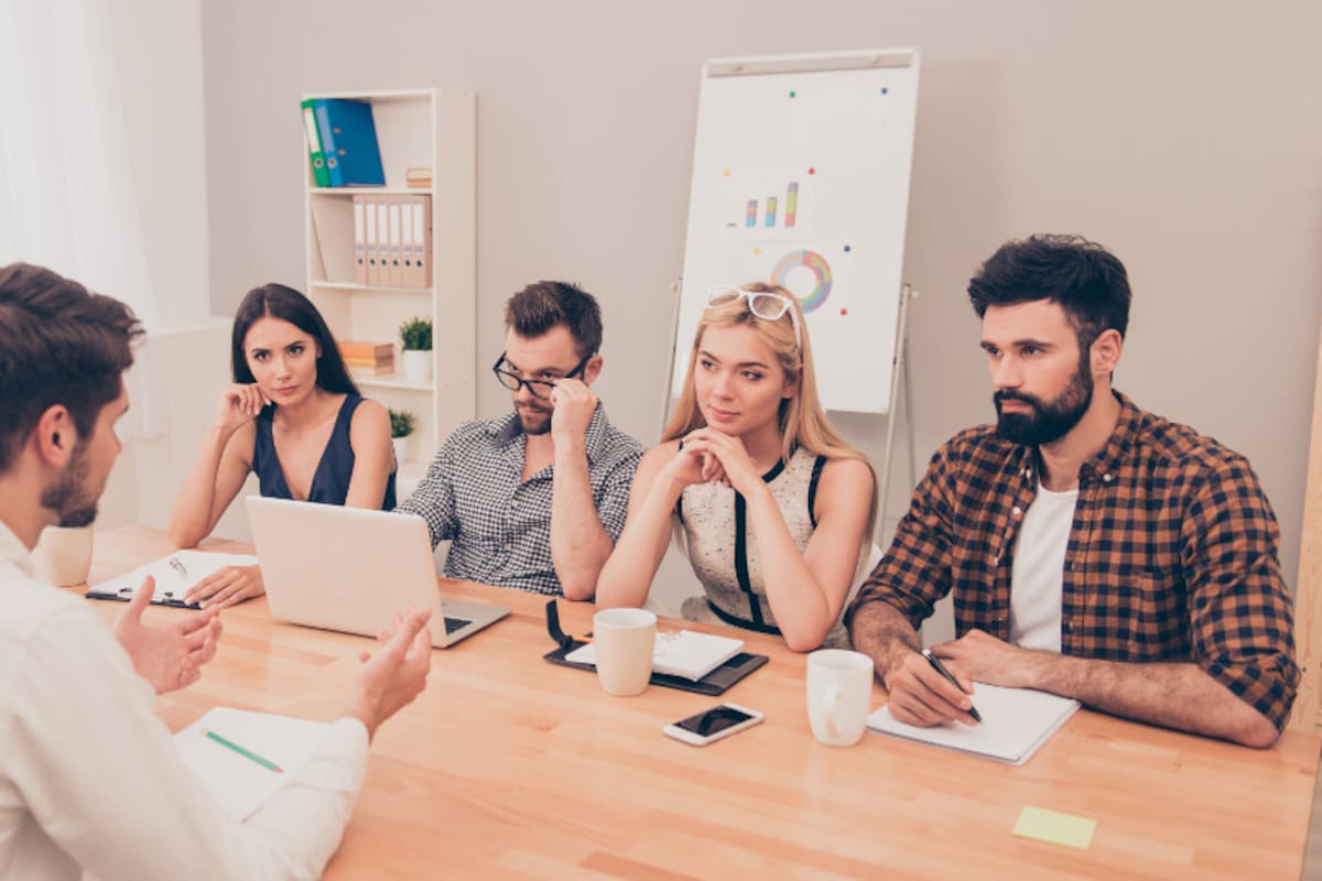 Los especialistas aconsejan mostrarse confiado y no como alguien desesperado