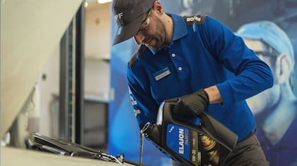 Los especialistas aconsejan realizar el service de mantenimiento para reducir el consumo de combustible