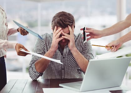 Los especialistas advierten que quienes buscan complacer a los demás suelen ser más vulnerables al agotamiento