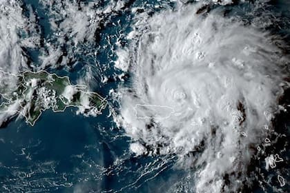 Los especialistas creen que llegará a Florida el lunes