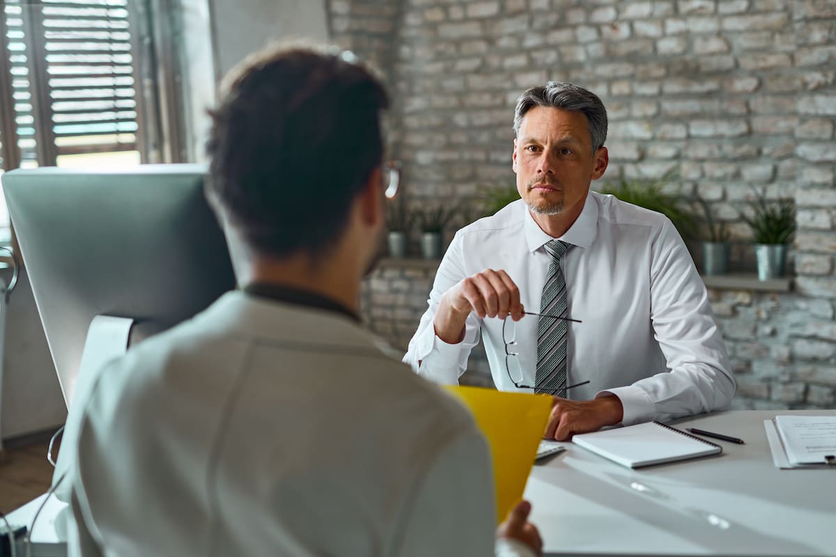 Los especialistas recomiendan ir a las entrevistas de trabajo sin preconceptos
