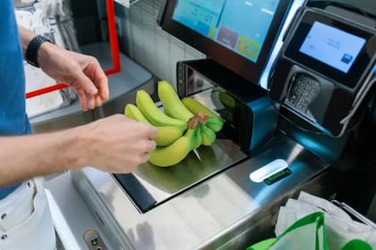 Los estadounidenses gastaron en promedio más del 11% de sus ingresos en alimentos en 2023.
