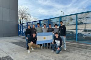 Los estudiantes del ITBA que llegaron a la final de la competencia avalada por la NASA