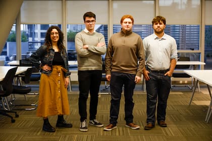 Los estudiantes Juan Martín Agosti (Somos Libres), Violeta Alonso (Ya Basta/Nuevo Más), Manuel Suárez Taratuto (agrupación peronista Sur) y Federico López (Juventud Radical)