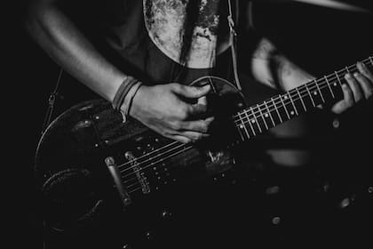 Los estudiantes que obtuvieron mejor calificación y mostraron una mayor capacidad crítica y compresión prefieren el rock (Foto Pexels)