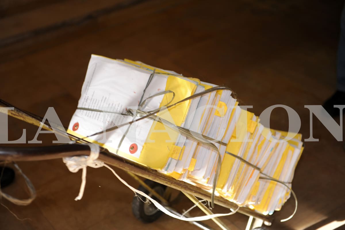 Los expedientes de Cristina al llegar a Comodoro Py, imágenes exclusivas de L ANACION