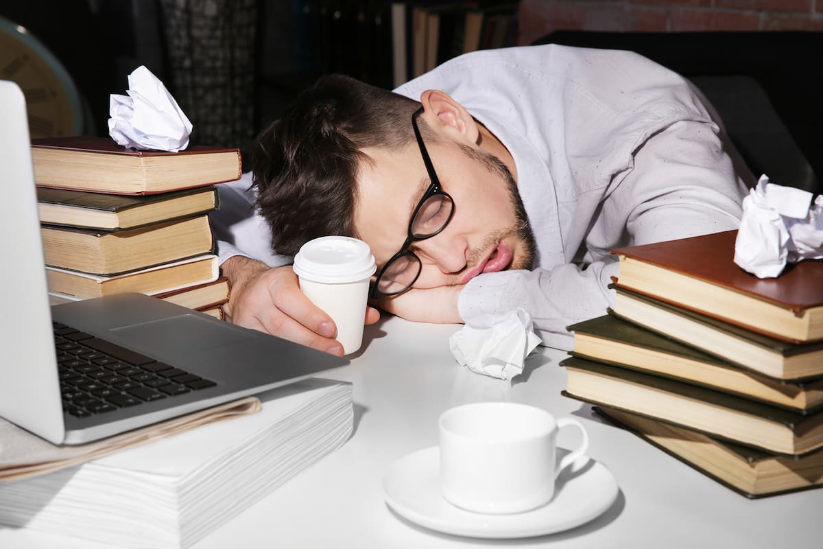 Los expertos advierten que la adicción al trabajo en algunos casos puede redundar en una baja de la productividad