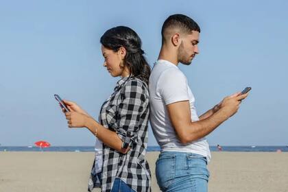 Los expertos advierten que si bien se ha popularizado la reproducción más rápida de videos, aún es prematuro confirmar los inconvenientes que acarreará en la memoria a largo plazo