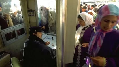 Los expertos aseguran que no existe un problema de identidad nacional en Ceuta y Melilla.