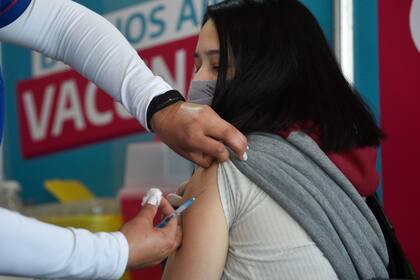 Los expertos insisten con la importancia de la inmunización contra el Covid