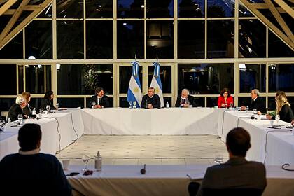 Los expertos le darán luz verde al Presidente para flexibilizar la cuarentena