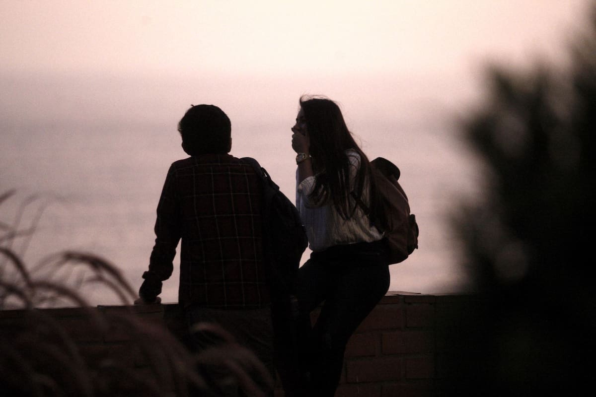 Los expertos llaman a este tipo de relación "viviendo aparte juntos" o LAT, por sus siglas en inglés