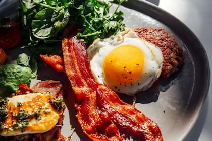 Los expertos recomiendan consumir entre 20 y 30 gramos de proteína en cada comida