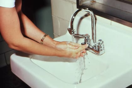 Los expertos recomiendan el lavado de manos (Foto Pexels)