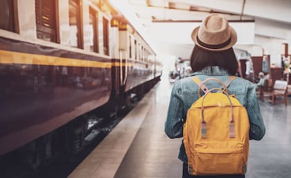 Los expertos recomiendan que los chicos desempeñen actividades estimulantes como viajes, talleres, o programas de estudio. También remarcan que los padres deben servir como contención emocional para sus hijos en esta etapa