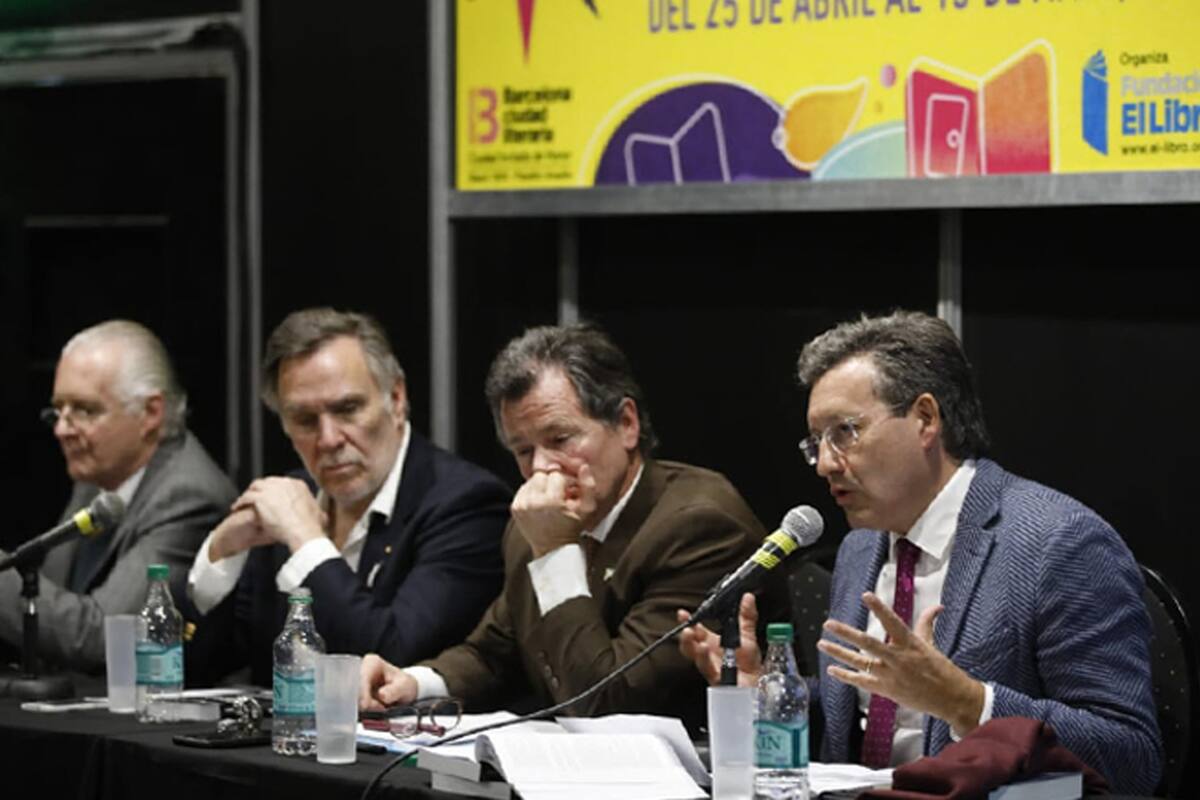 Los expositores, ayer, en el Pabellón Amarillo