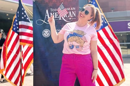 Los extranjeros pueden volverse ciudadanos de Estados Unidos con un trámite de naturalización