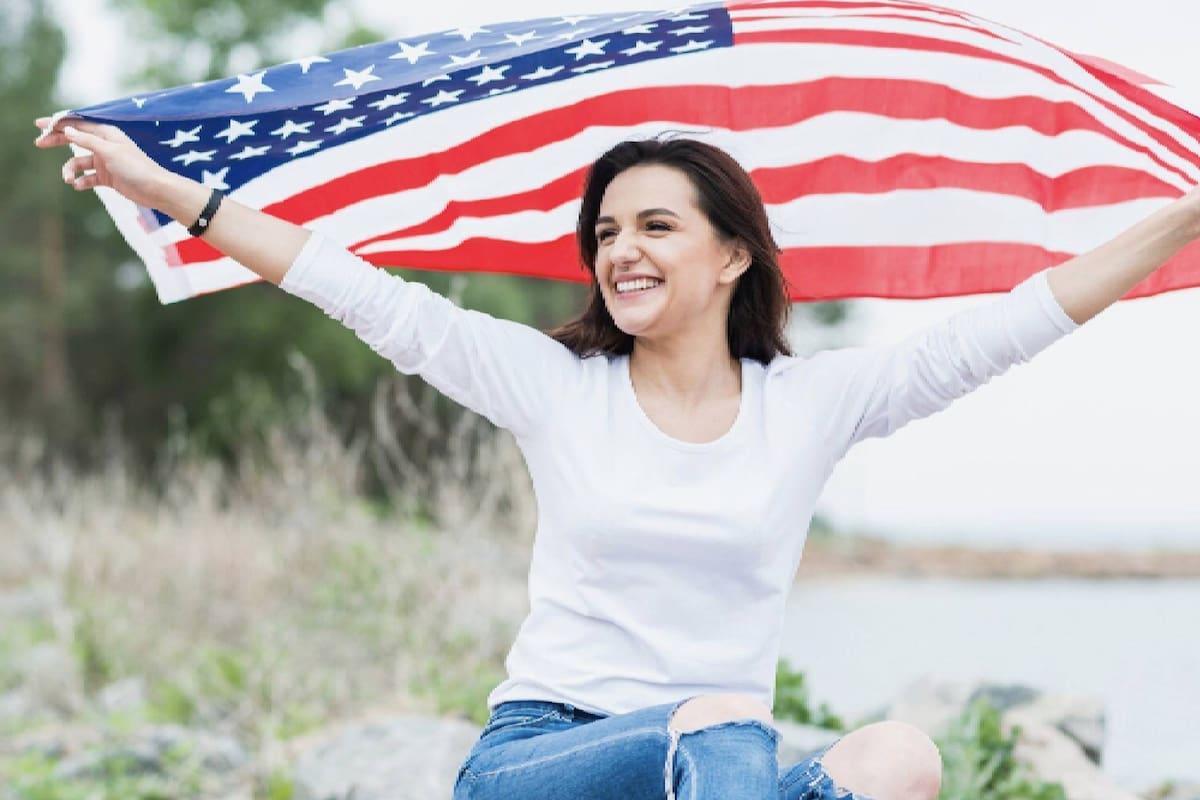 Los extranjeros pueden volverse ciudadanos de Estados Unidos a través de un trámite