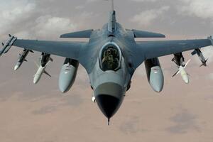 Por qué la Argentina debería reconsiderar la compra de aviones de combate F-16 a EE.UU.