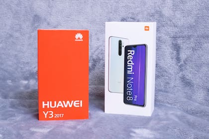 Los fabricantes chinos Xiaomi y Huawei son los principales acusados por el Gobierno lituano de malas prácticas de privacidad y seguridad en sus dispositivos
