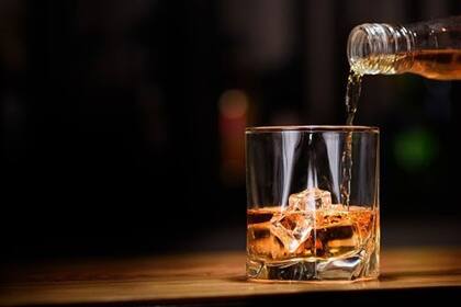 Los fabricantes dicen que el estímulo trae una relajación similar a la provocada por el alcohol, lo que hace que el usuario se sienta más sociable y relajado