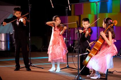 Los fabulosos hermanos Breashears forman el Stars Aligned String Quartet