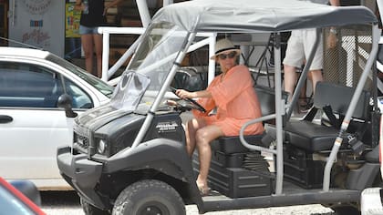 Marcela Tinayre hizo las compras en un almacén de José Ignacio