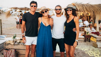 Nicolás Repetto y Florencia Raggi recibieron el año junto a sus hijos en Punta del Este