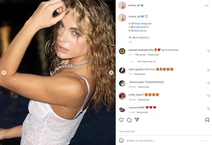Los fanáticos de la modelo no dudaron en elogiar su estilo (Foto: Instagram @emilia_att)