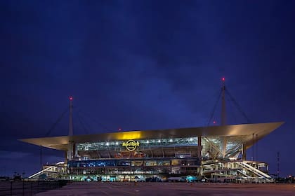 Los fans de los Miami Hurricanes tendrán una opción alternativa para estacionar cerca del Hard Rock Stadium