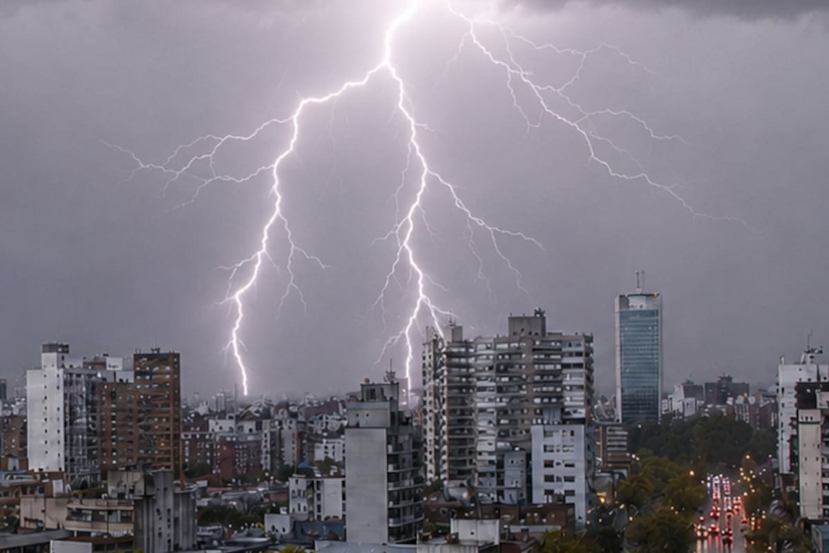 Los fenómenos podrían provocar daños e interrupciones momentáneas en las actividades cotidianas