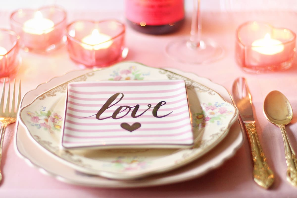 Los festejos de San Valentín, este año, puertas adentro y en la intimidad del hogar.