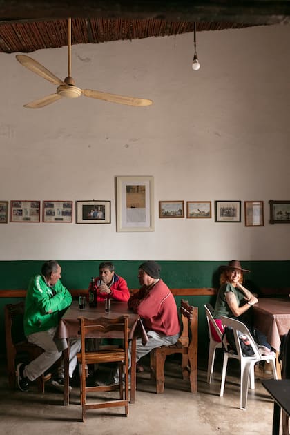Los fines de semana, turistas se mezclan con lugareños.