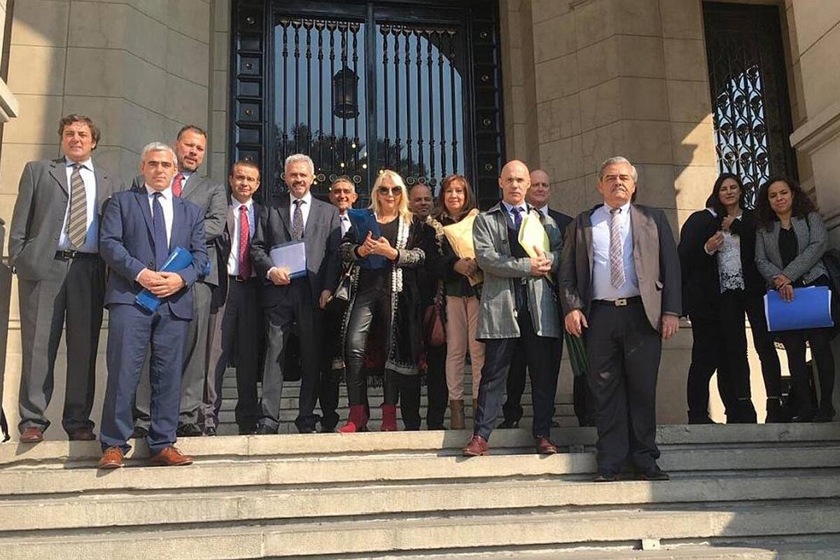 Los fiscales de Estado de las provincias, ayer, en la Corte Suprema