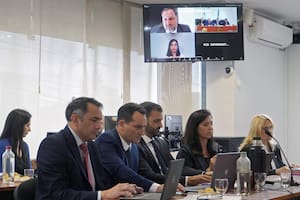 La fiscalía solicitó penas de hasta cinco años de prisión para cuatro exoficiales de la Armada