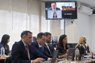 La fiscalía solicitó penas de hasta cinco años de prisión para cuatro exoficiales de la Armada