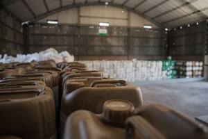 Los fitosanitarios importados ingresan, sí hay problemas, por ejemplo, con los neumáticos