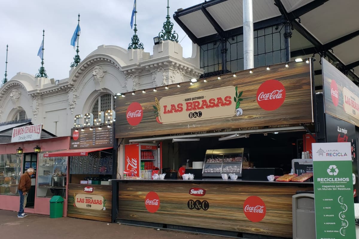 Los food trucks de la Rural son una alternativa para picar algo