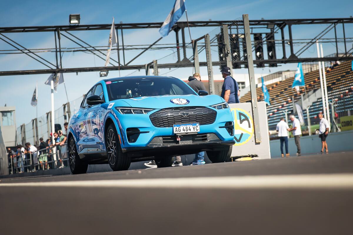 Los Ford Mustang Mach-E en las 24 horas de Buenos Aires