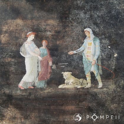 Los frescos representan la mitología griega: Paris secuestra a Helena, y eso desencadena la guerra de Troya