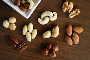 Los frutos secos son considerados excelentes snacks saludables