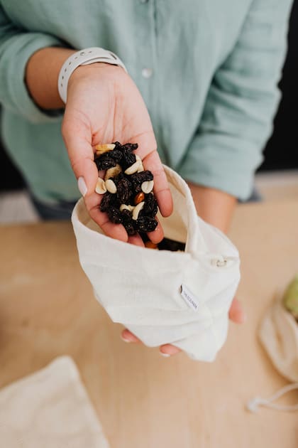 Los frutos secos también son considerados como alimentos pegajosos y, en exceso, pueden resultar perjudiciales para los dientes