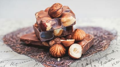 Los frutos secos y el chocolate evitan en envejecimiento cerebral