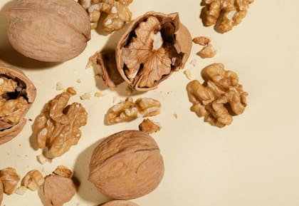 Los frutos secos, y en particular las nueces, son señalados como un complemento habitual beneficioso