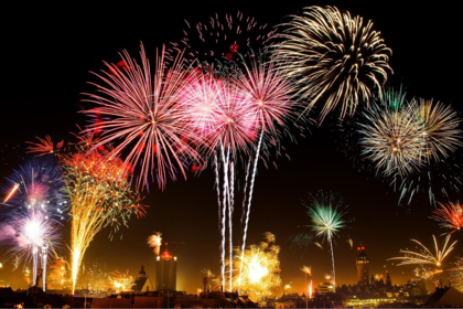 Los fuegos artificiales pueden causarle mucho daño y estrés a las mascotas