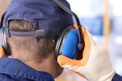 Los fuertes ruidos pueden generar graves consecuencias en las personas