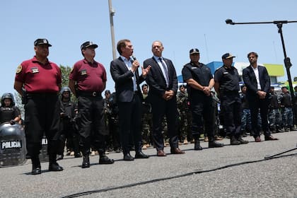 Los funcionarios bonaerenses y porteños reforzaron la seguridad en autopistas y accesos frente al habitual incremento de circulación en la temporada de verano hacia la costa atlántica