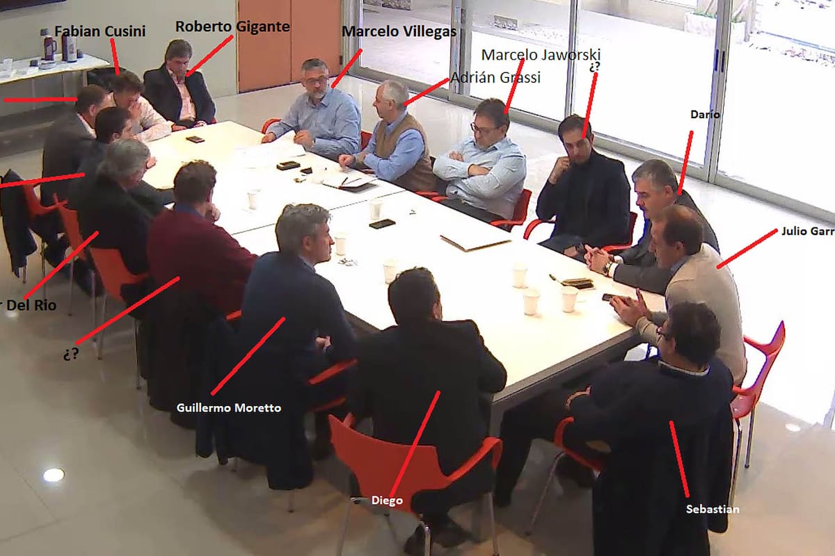 Los funcionarios de Vidal reunidos con empresarios y directivos de la AFI en una sede del Bapro, en 2017