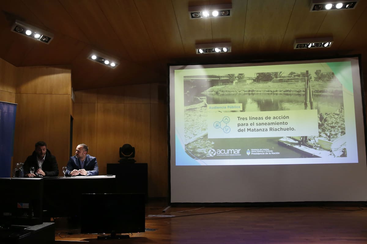 Los funcionarios dieron explicaciones